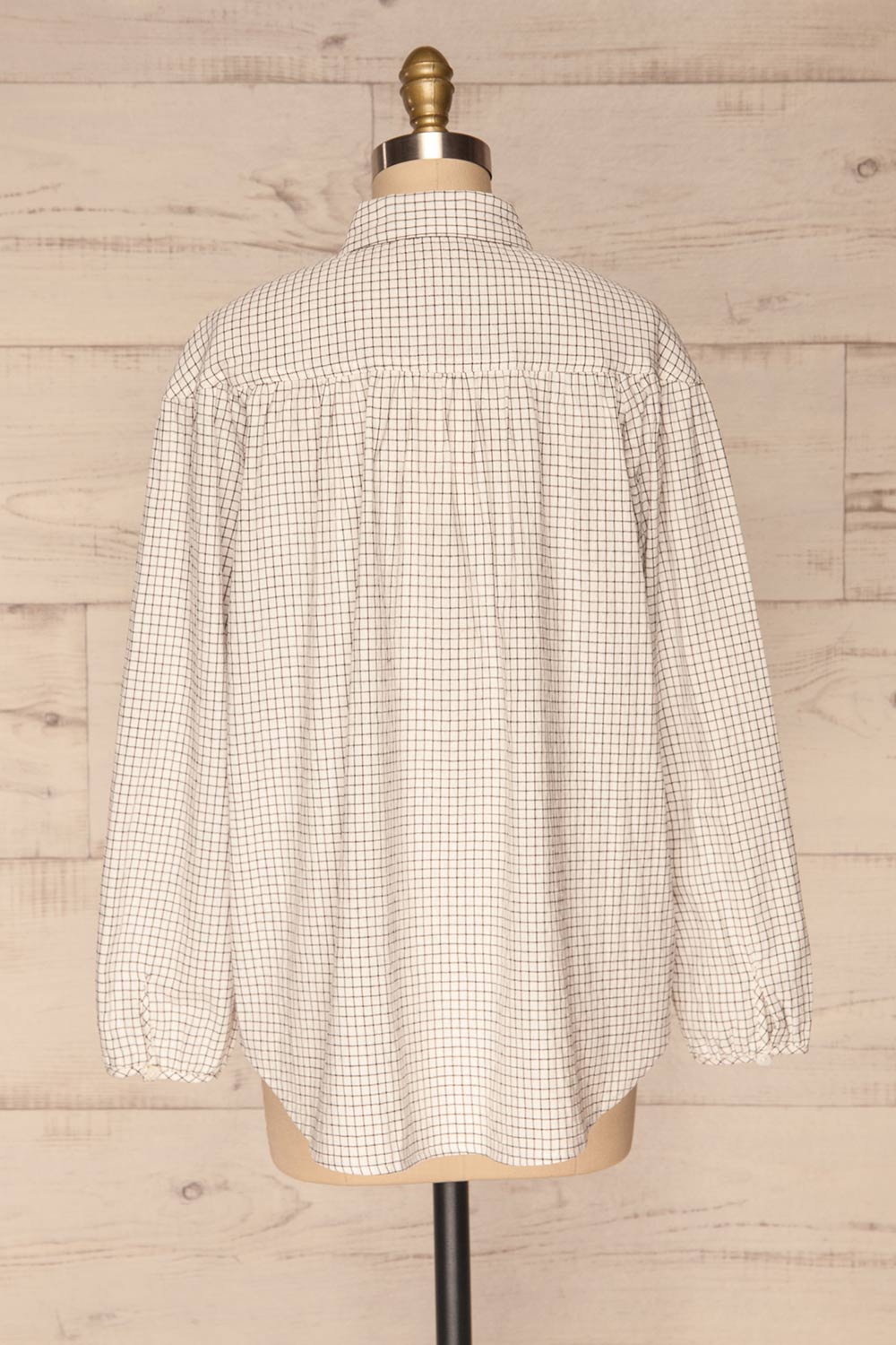 Cavertul White & Black Checkered Shirt back view | La petite garçonne