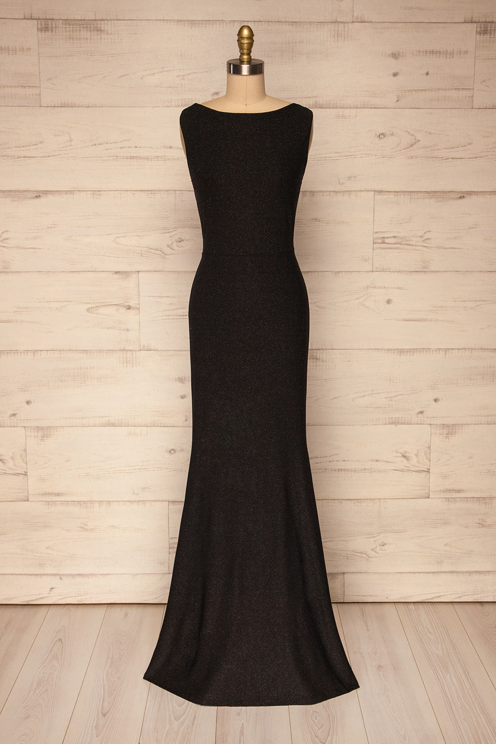 Chimborazo Black Mermaid Maxi Dress | La petite garçonne front view