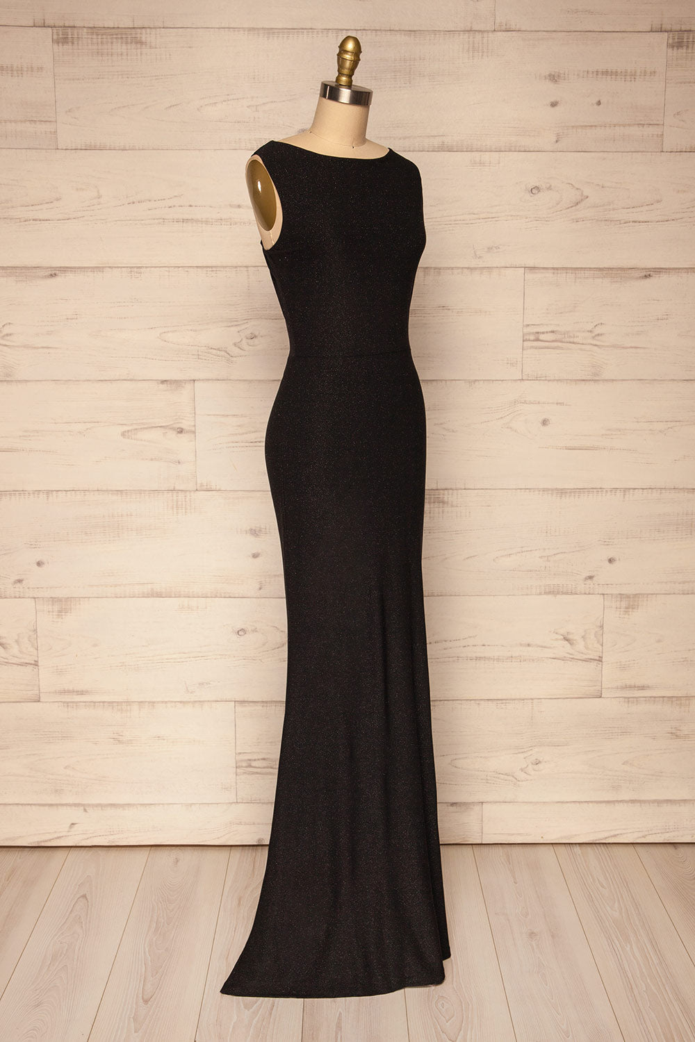 Chimborazo Black Mermaid Maxi Dress | La petite garçonne side view