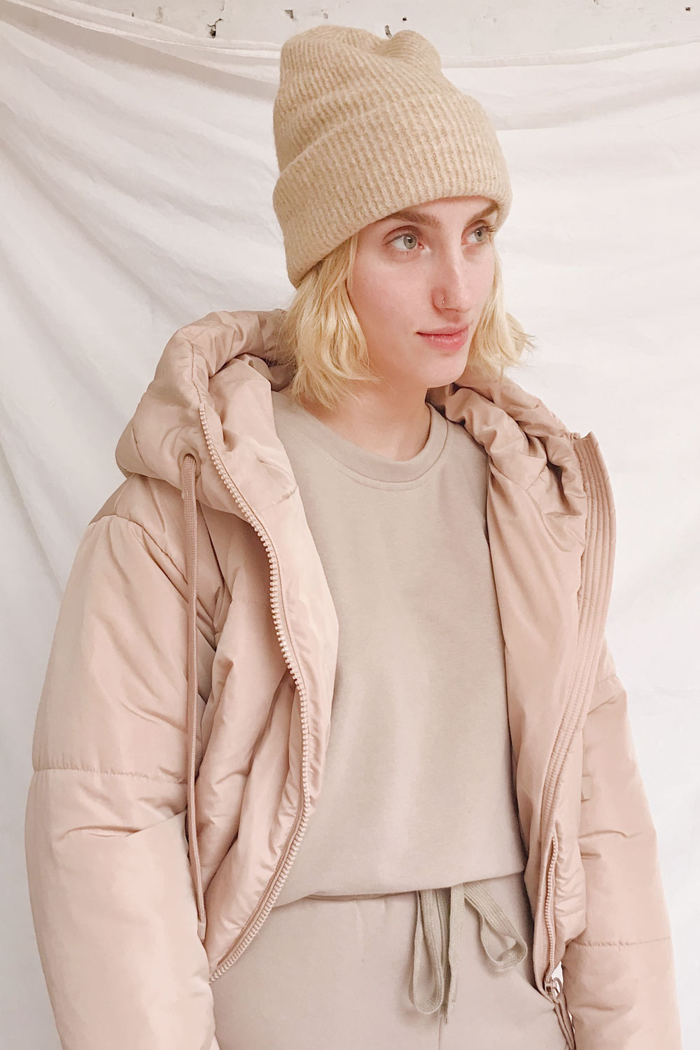 Bachillero Red Hooded Puffer Jacket | La petite garçonne model