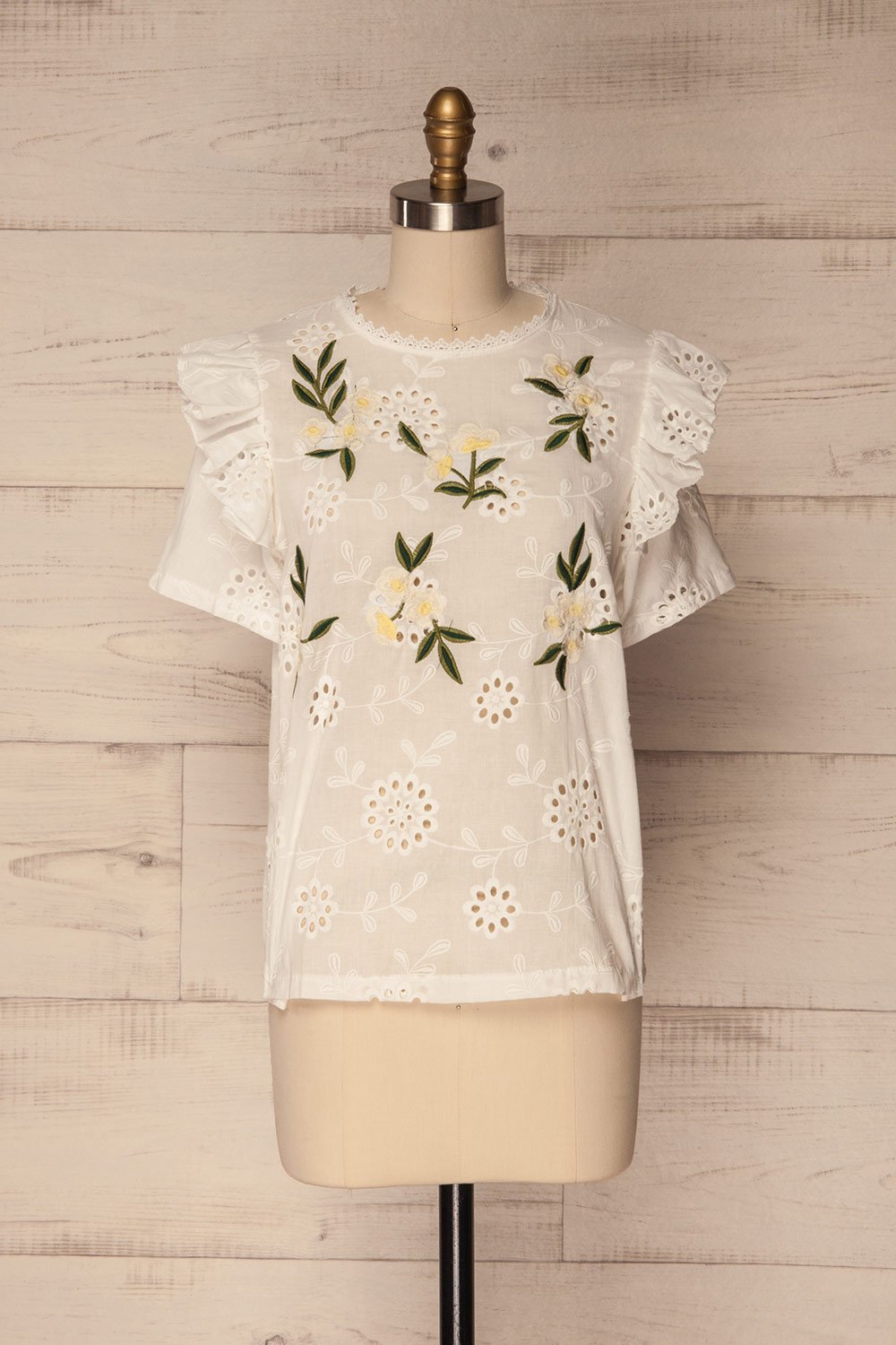 Dalsoyra White Embroidered Lace & Flowers Top | La Petite Garçonne 1
