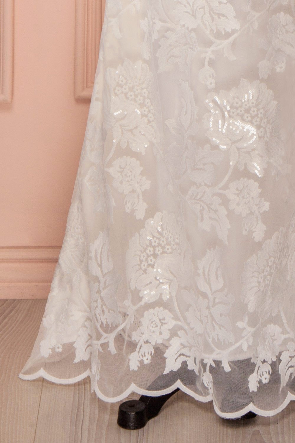 Dolenda - White sequined lace fitted gown