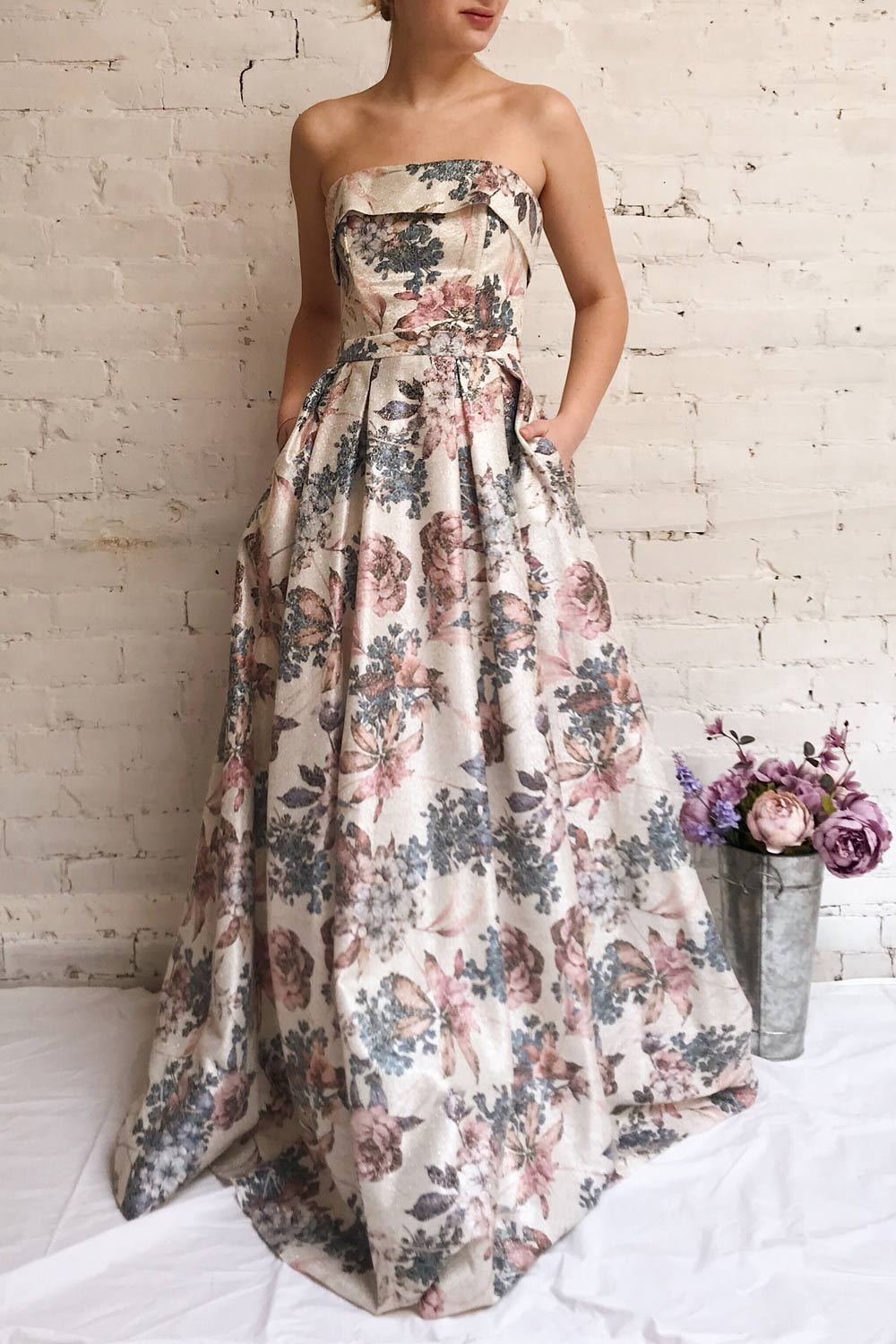 Prencelia White Floral Bustier Maxi Dress | Boudoir 1861 model look