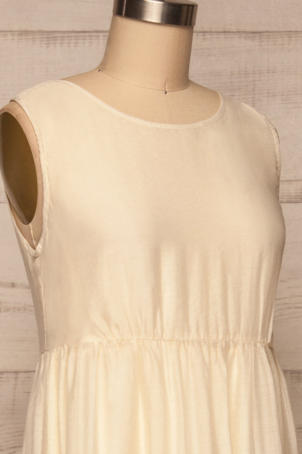 Duleek Off White A-Line Midi Dress side close up | La petite garçonne