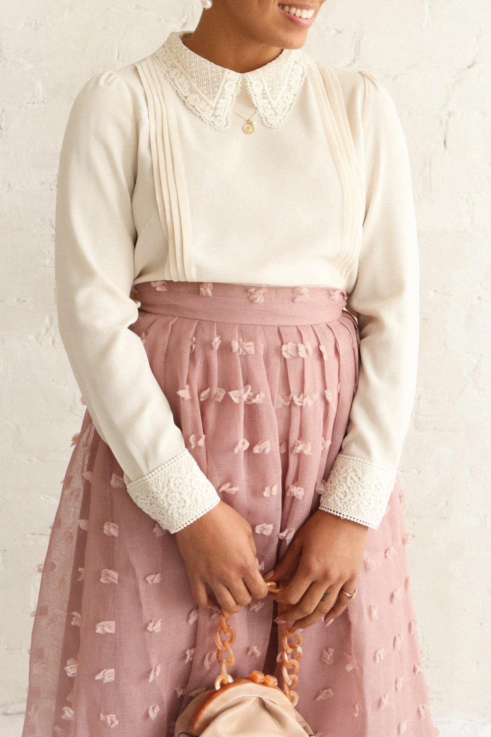 Edel Beige | Lace Collar Blouse