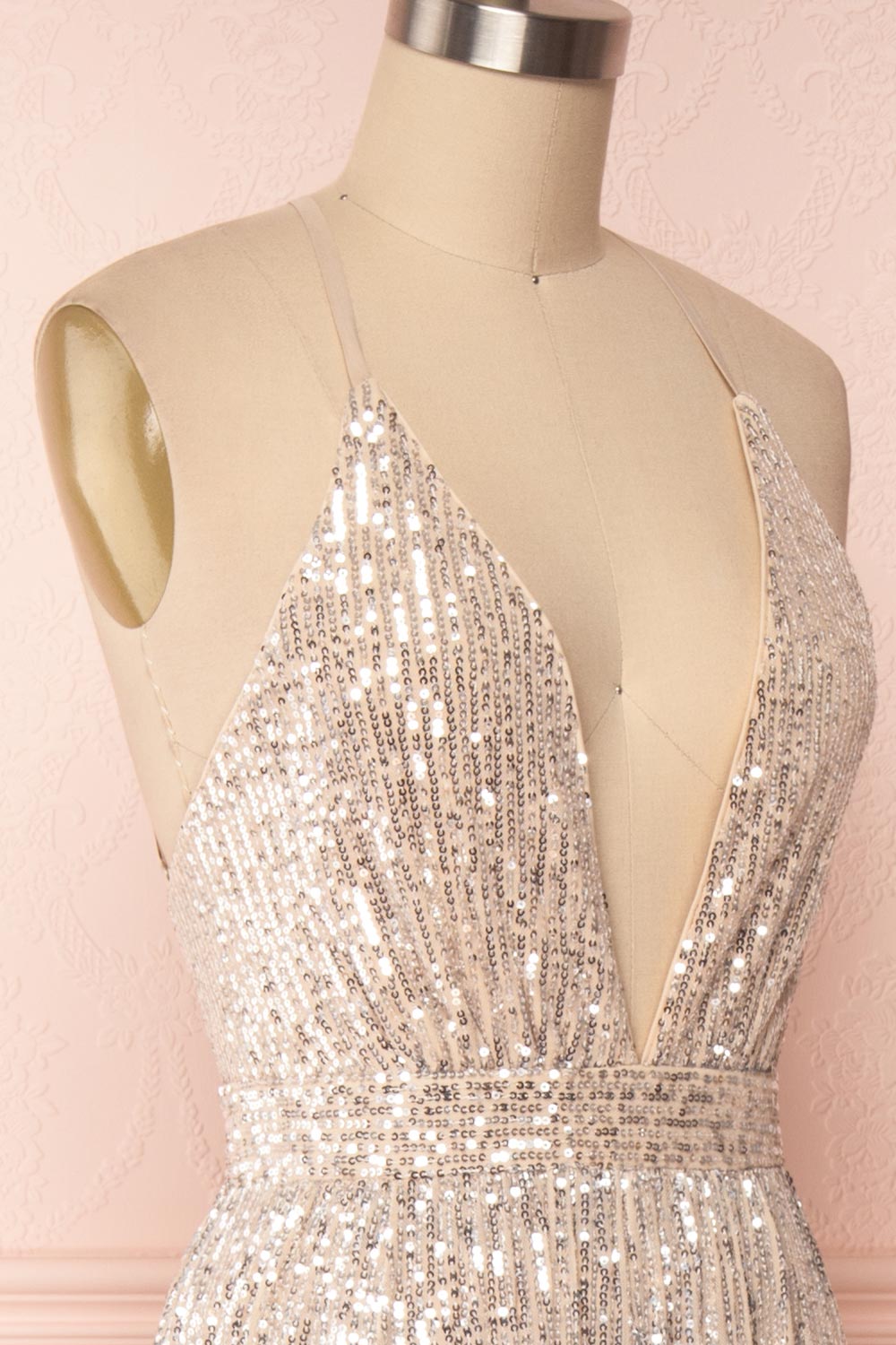 Emerentine Ombre Sequin Gown | Robe longue side close up | Boutique 1861