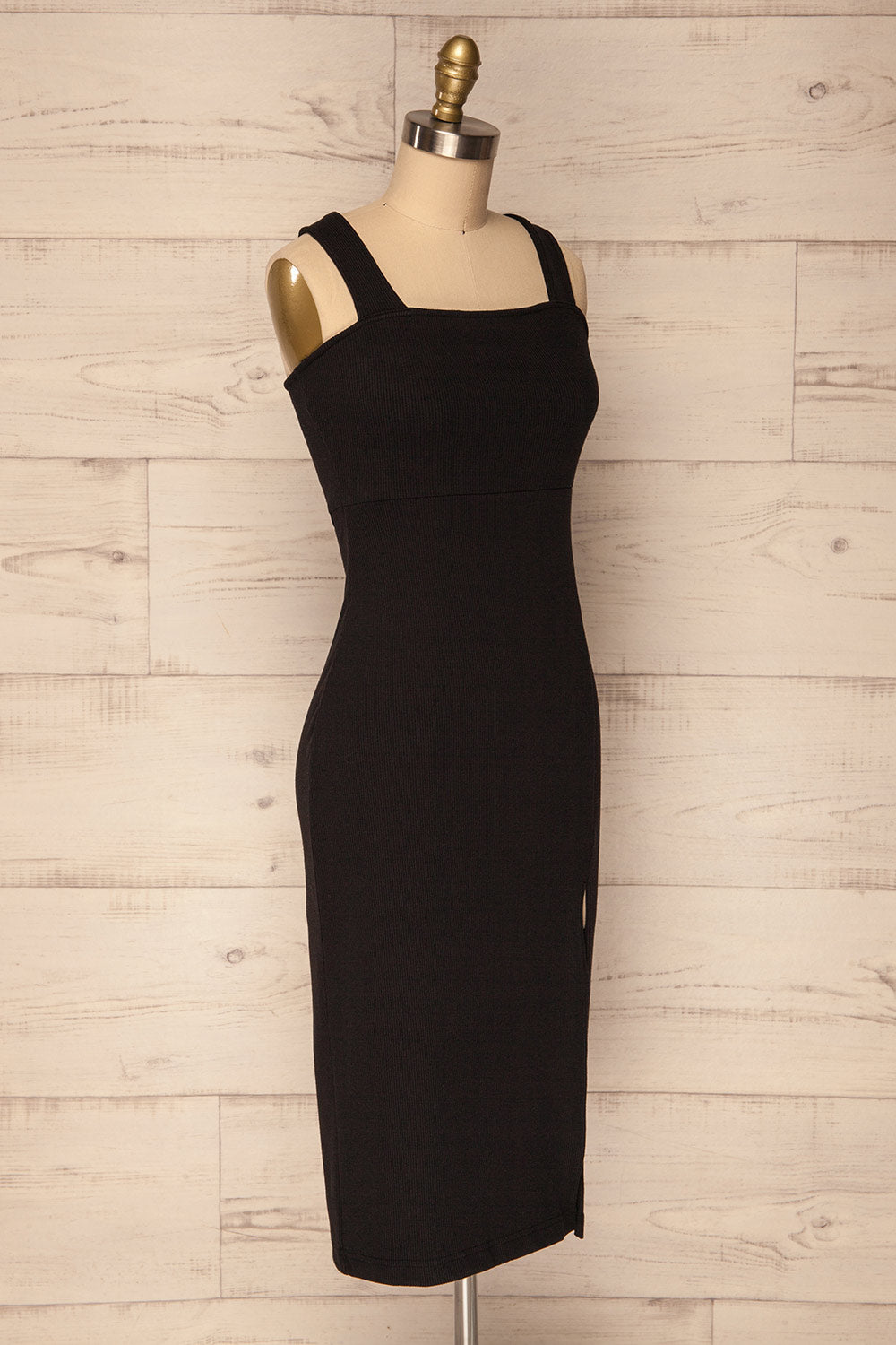 Episcopi | Black Ribbed Dress