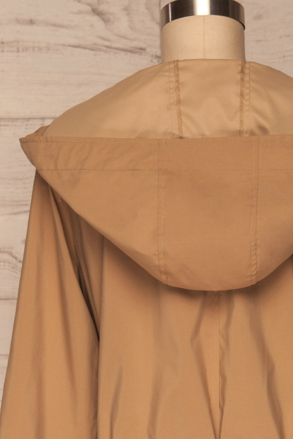 Erfurt Khaki Matte Raincoat back close up | La petite garçonne