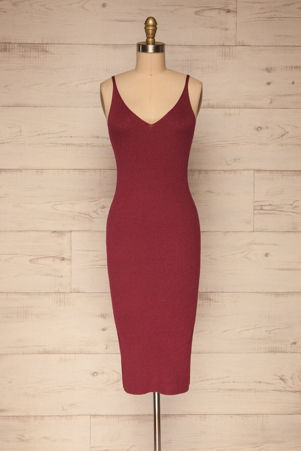 Ericeira Burgundy Ribbed Fitted Midi Dress | La petite garçonne front view