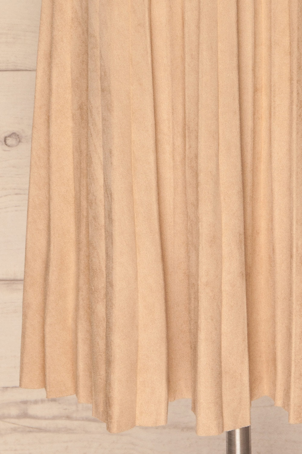 Fagerhaug Beige Pleated Midi Skirt | La petite garçonne bottom