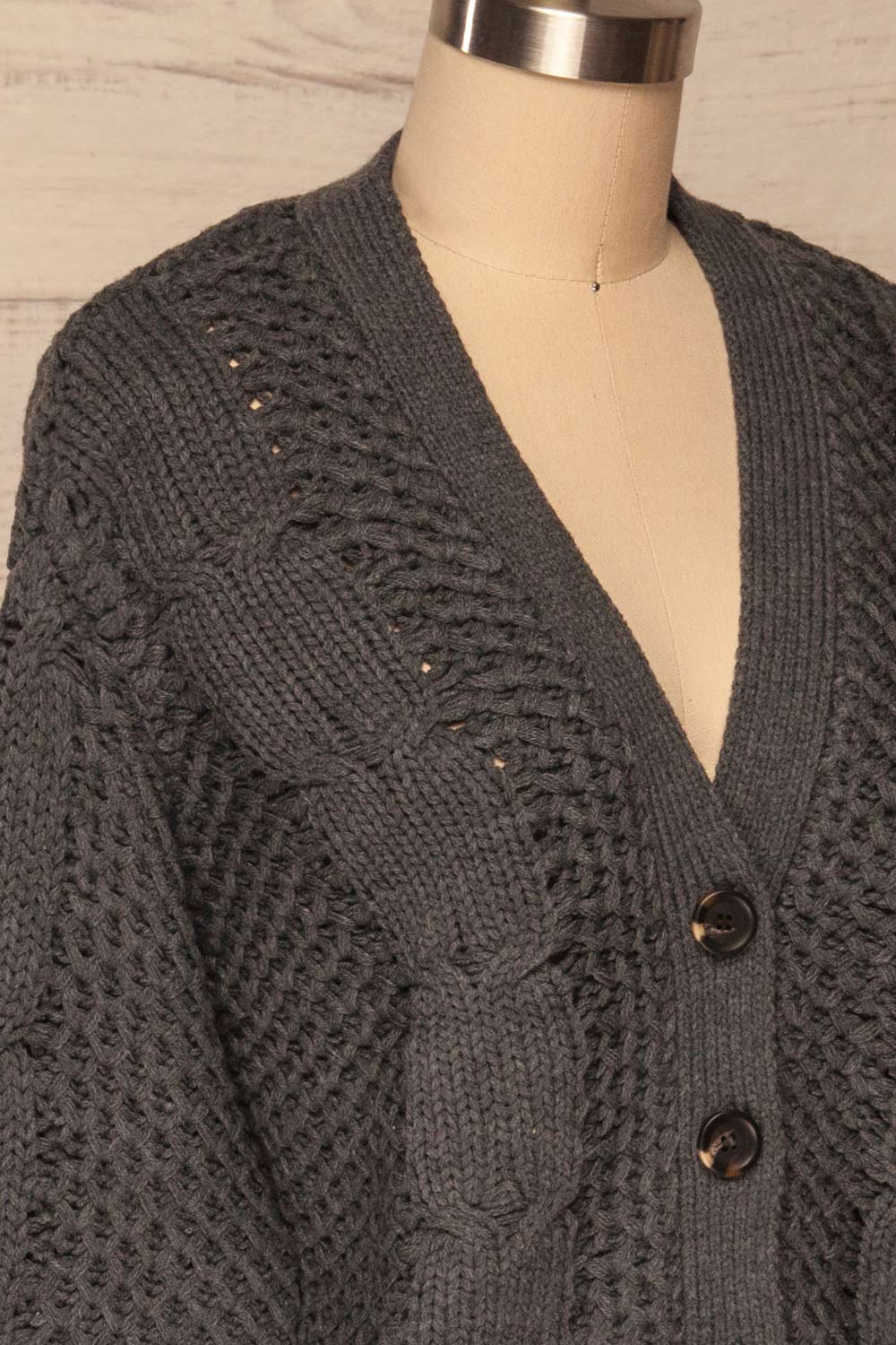 Falvik Charcoal Cropped Button-Up Cardigan | La petite garçonne side close up