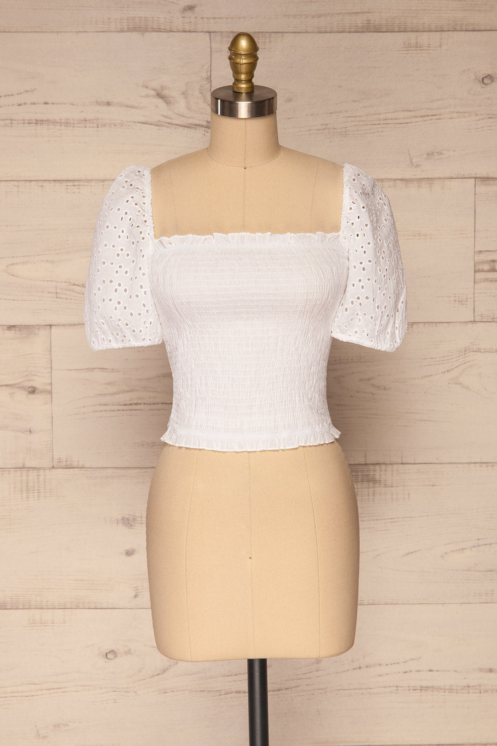 Faraas White Short Sleeve Ruched Top | La petite garçonne front view