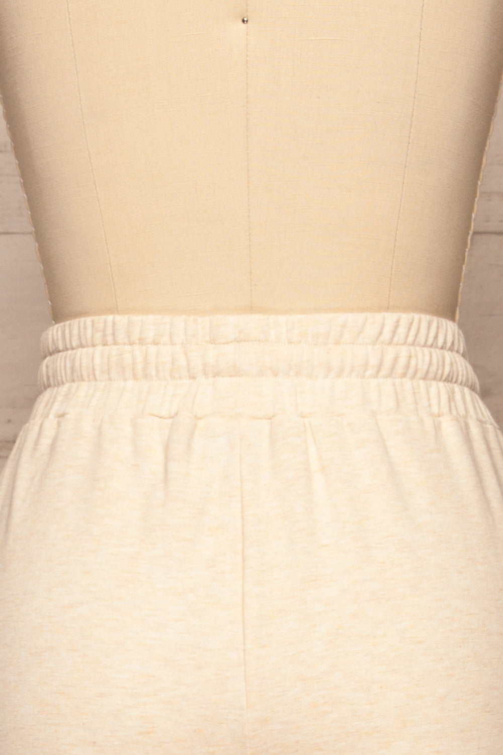Faugeli Sand Jogging Pants | Pantalon | La Petite Garçonne back close-up