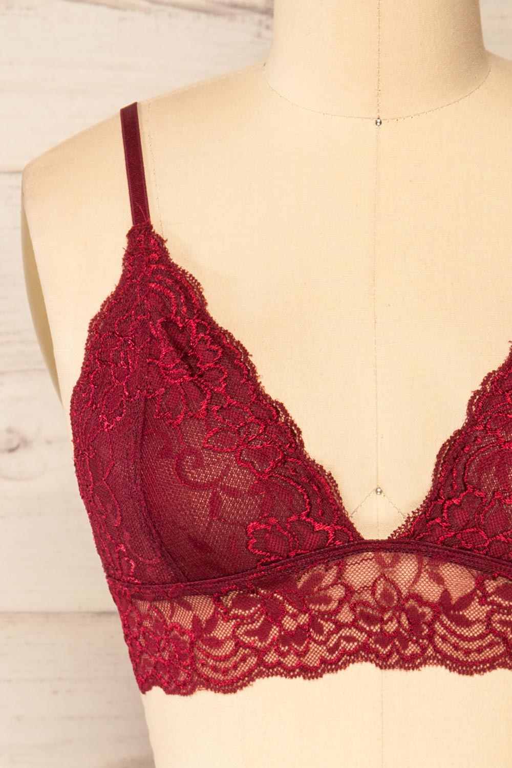 Genk Burgundy Lace Bralette | La petite garçonne front close-up