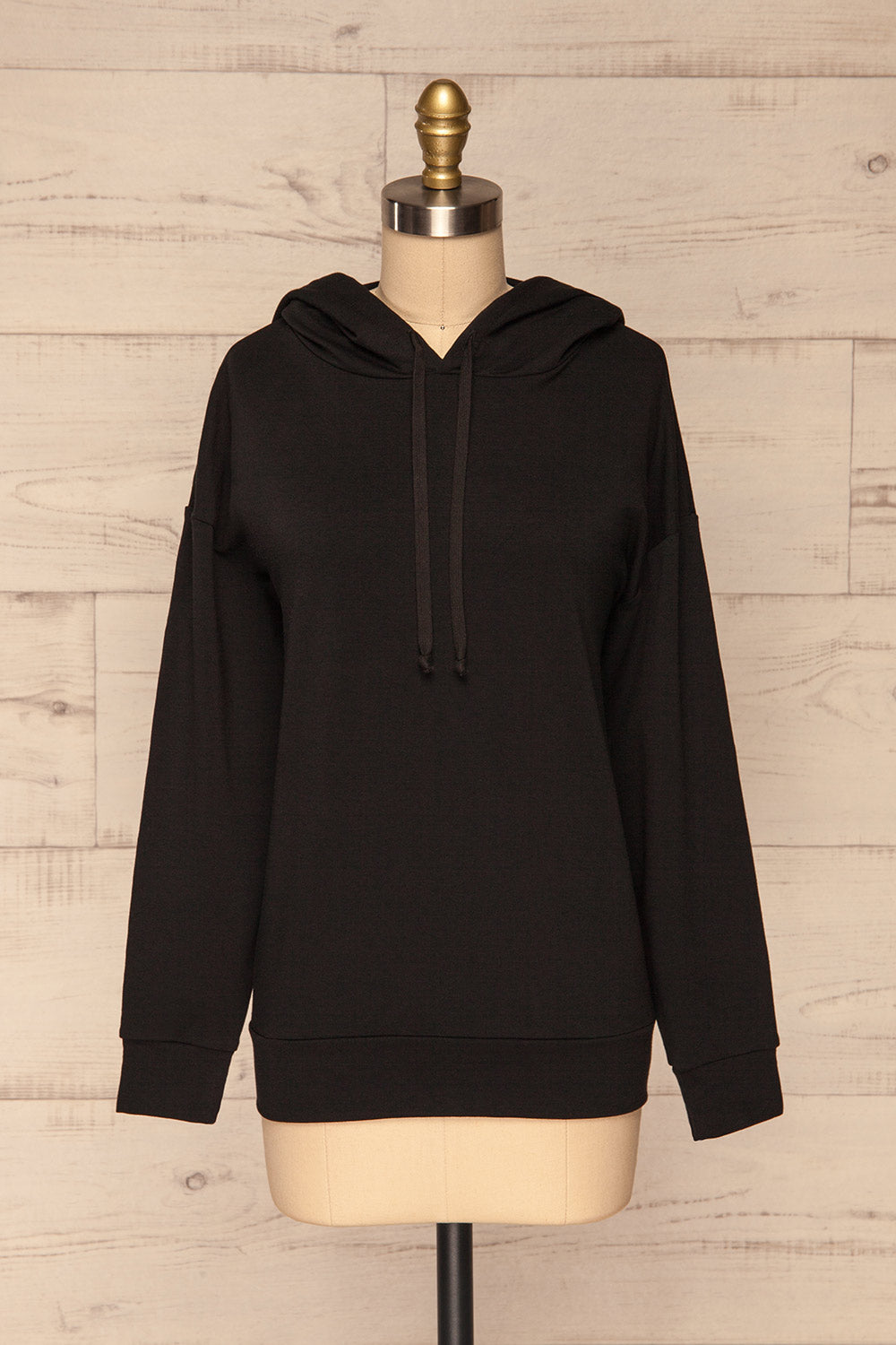 Gorzow Black Hoodie | Haut à Capuchon | La Petite Garçonne front view