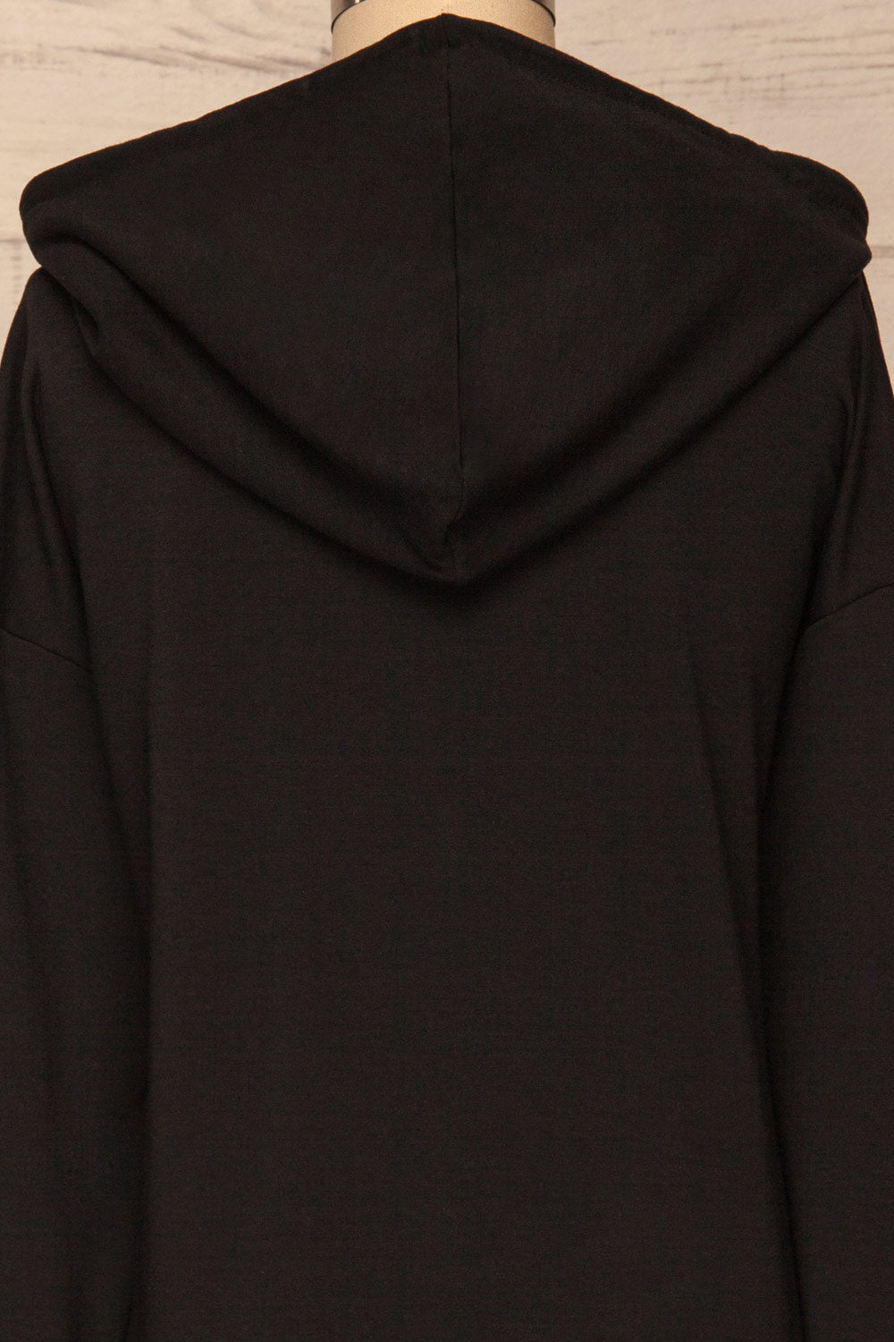 Gorzow Black Hoodie | Haut à Capuchon | La Petite Garçonne back close-up