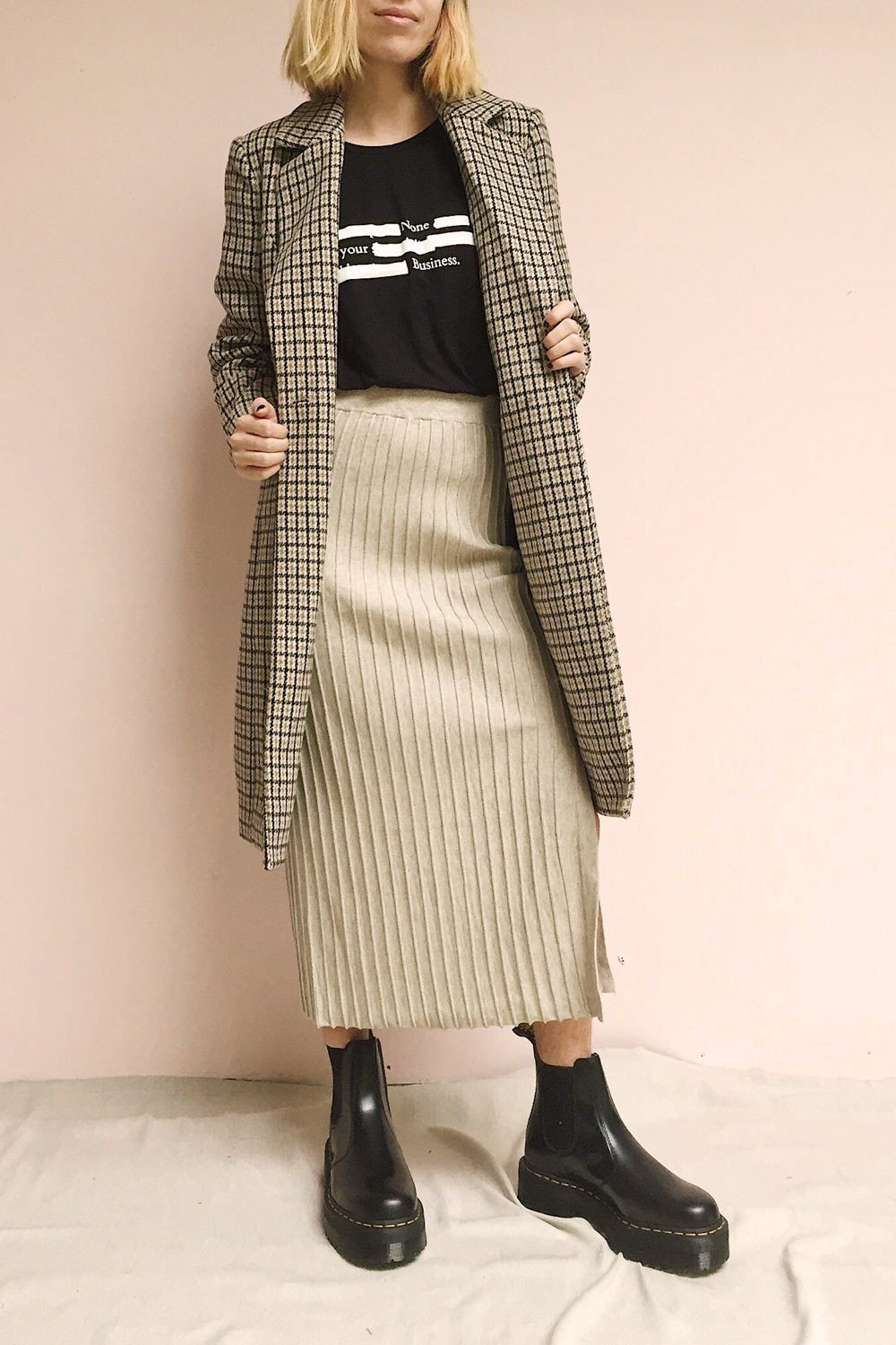 Aveiro Beige Knit Skirt | Jupe Beige | La Petite Garçonne on model