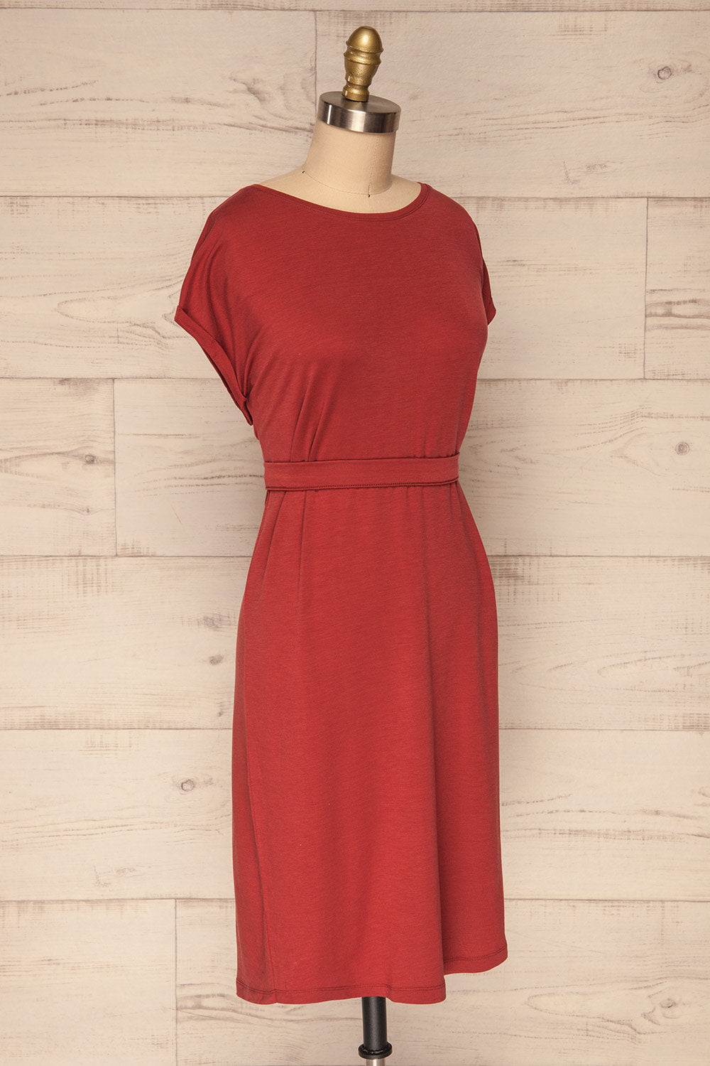 Halluin Crimson Red T-Shirt Dress with Belt | La Petite Garçonne