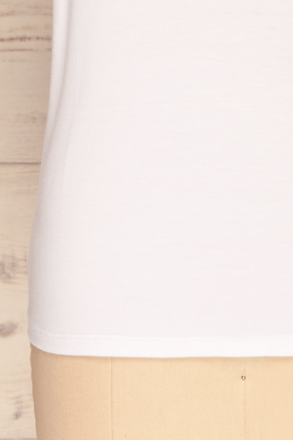 Hastings White Short Sleeved T-Shirt | La Petite Garçonne 8