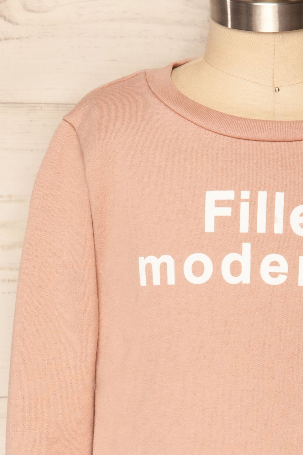 Hostka Pétale Mini Kids Taupe Sweater with Text | La Petite Garçonne