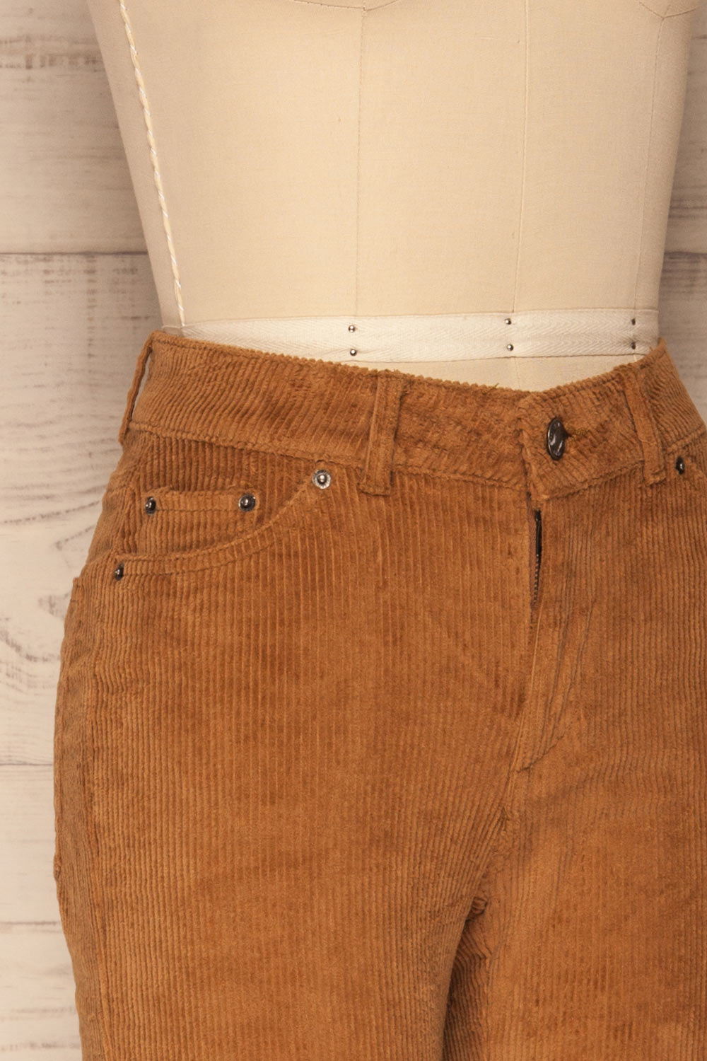 Huidai Ginger Brown Corduroy Pants | SIDE CLOSE UP | La Petite Garçonne