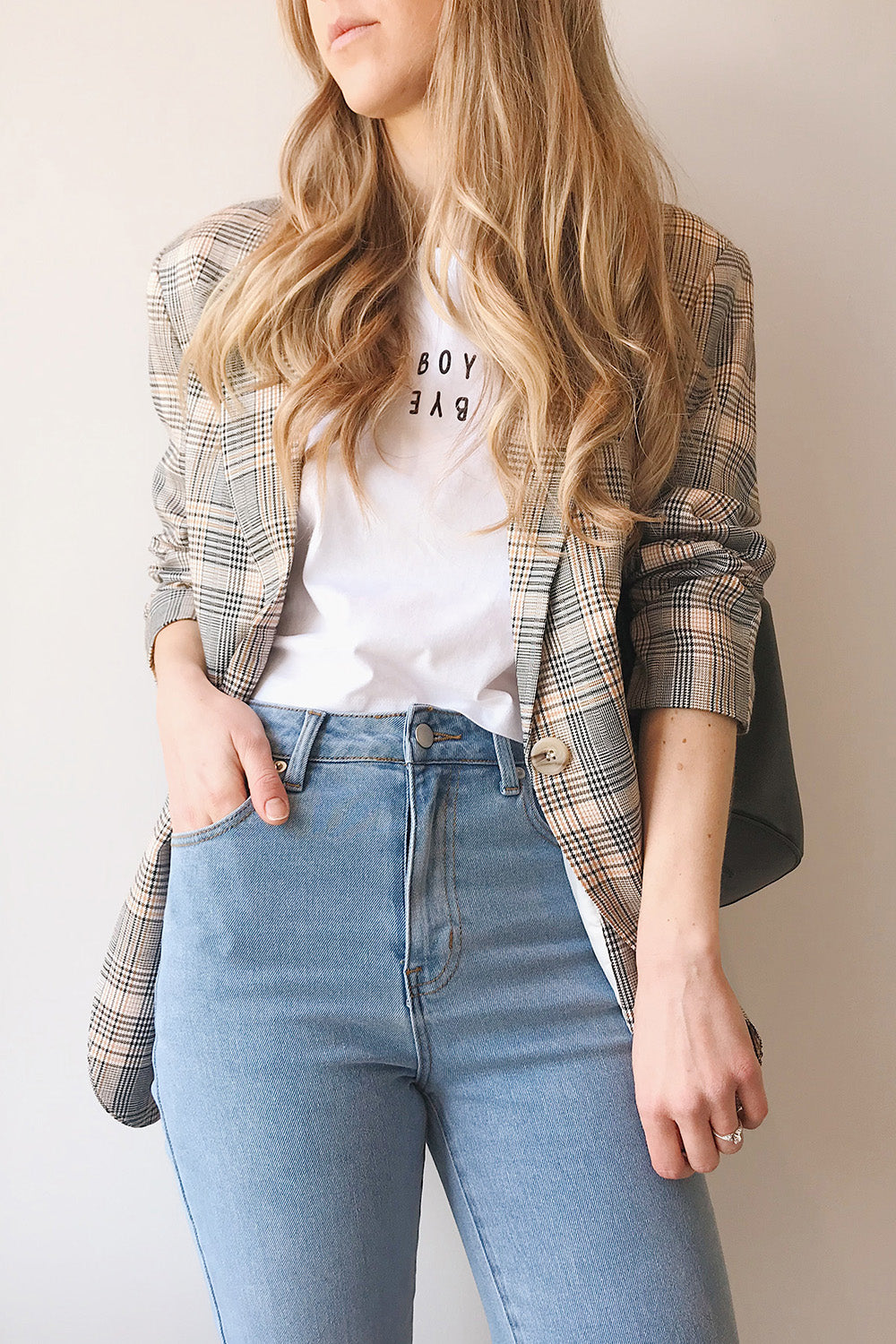 Groenlo Oversized Tartan Blazer | La petite garçonne on model