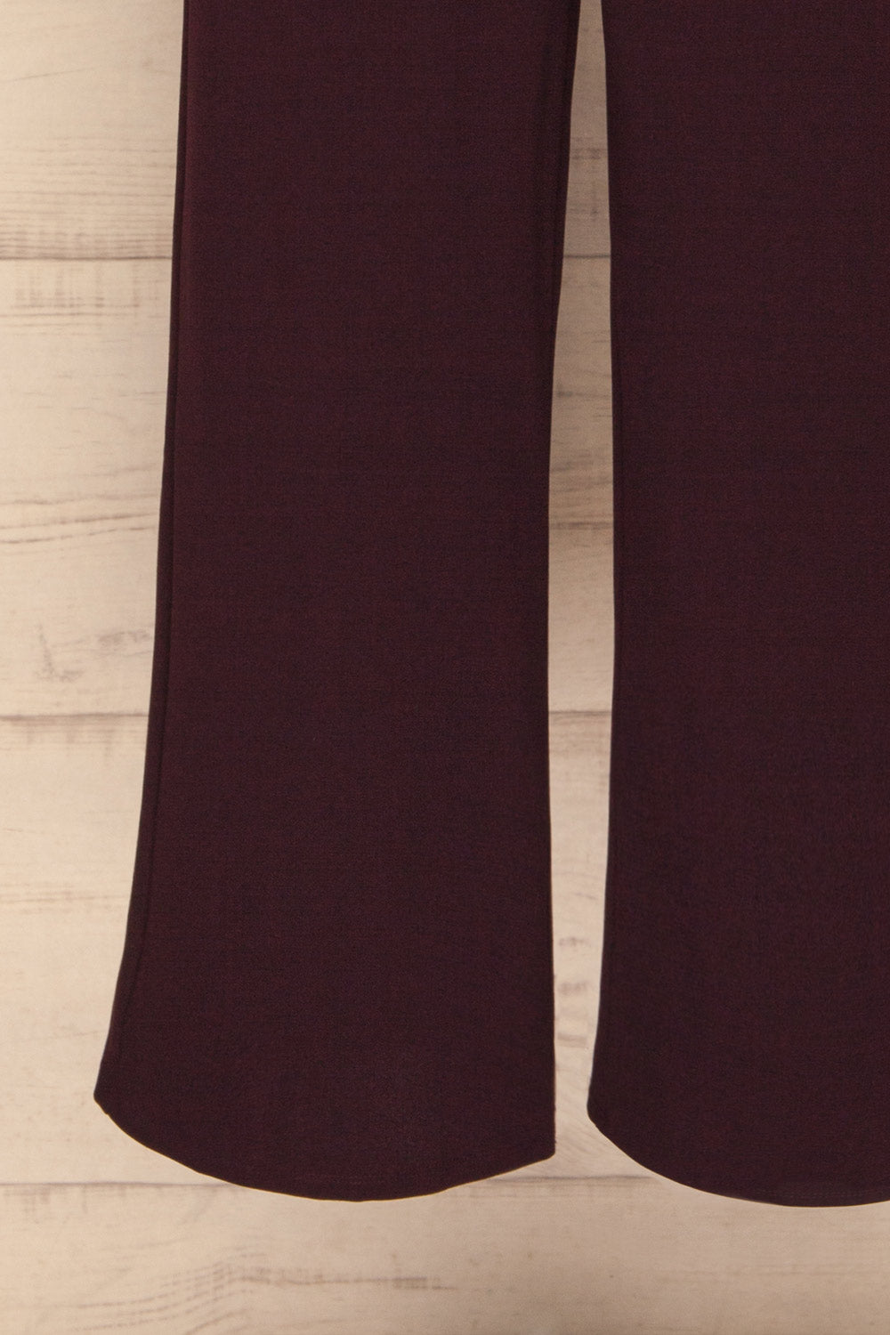 Ilnes Prune Plum Jumpsuit | Combinaison | La Petite Garçonne bottom close-up