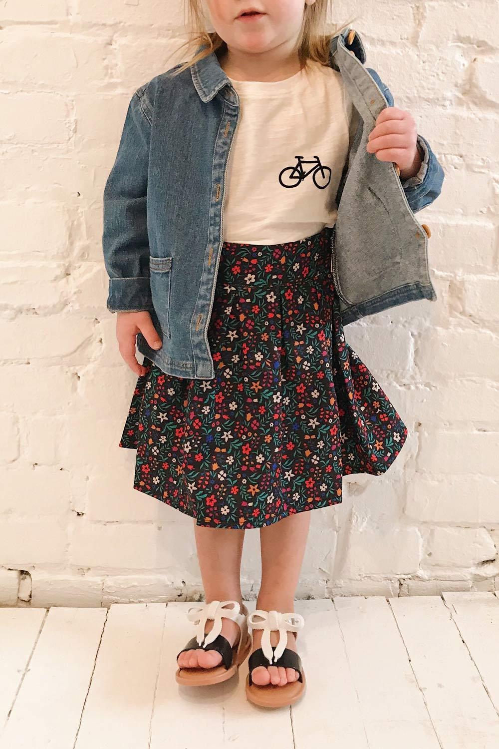 Quartu Mini Kids White T-Shirt with Bike Print | La Petite Garçonne on model