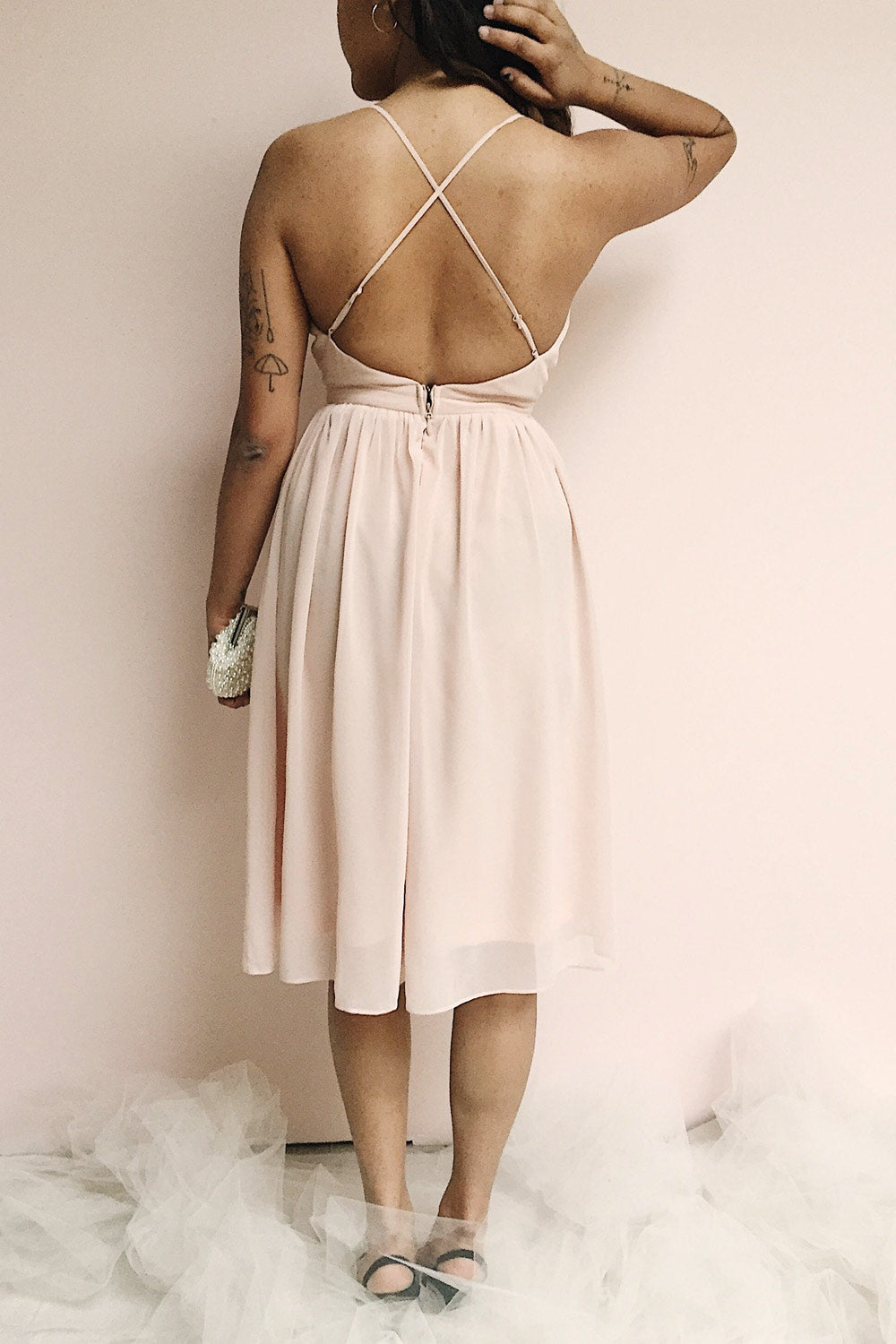 Joelle Blush Chiffon Cocktail Dress | Robe photo back | Boutique 1861