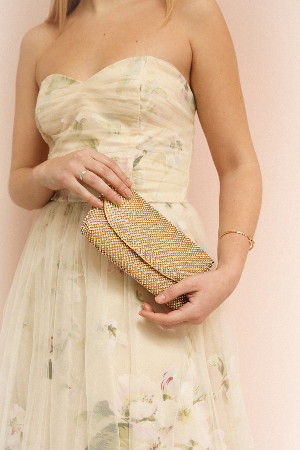 Kahaluu Gold Crystal Clutch | Sac à Main | Boutique 1861 on model
