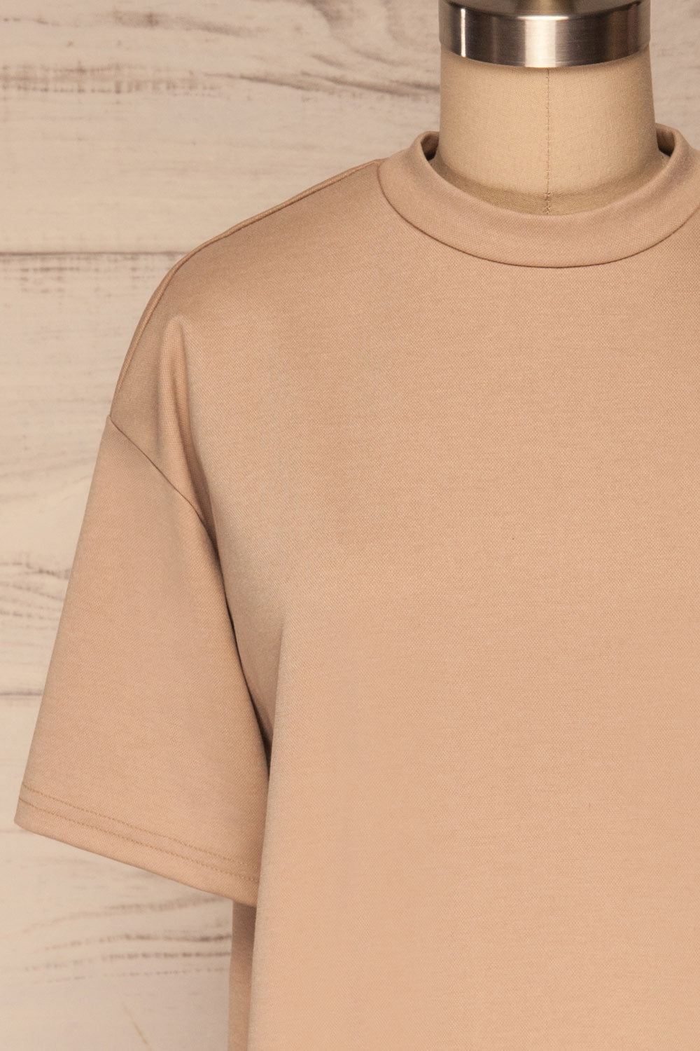 Kilkenny Beige T-Shirt Dress | La petite garçonne front close up