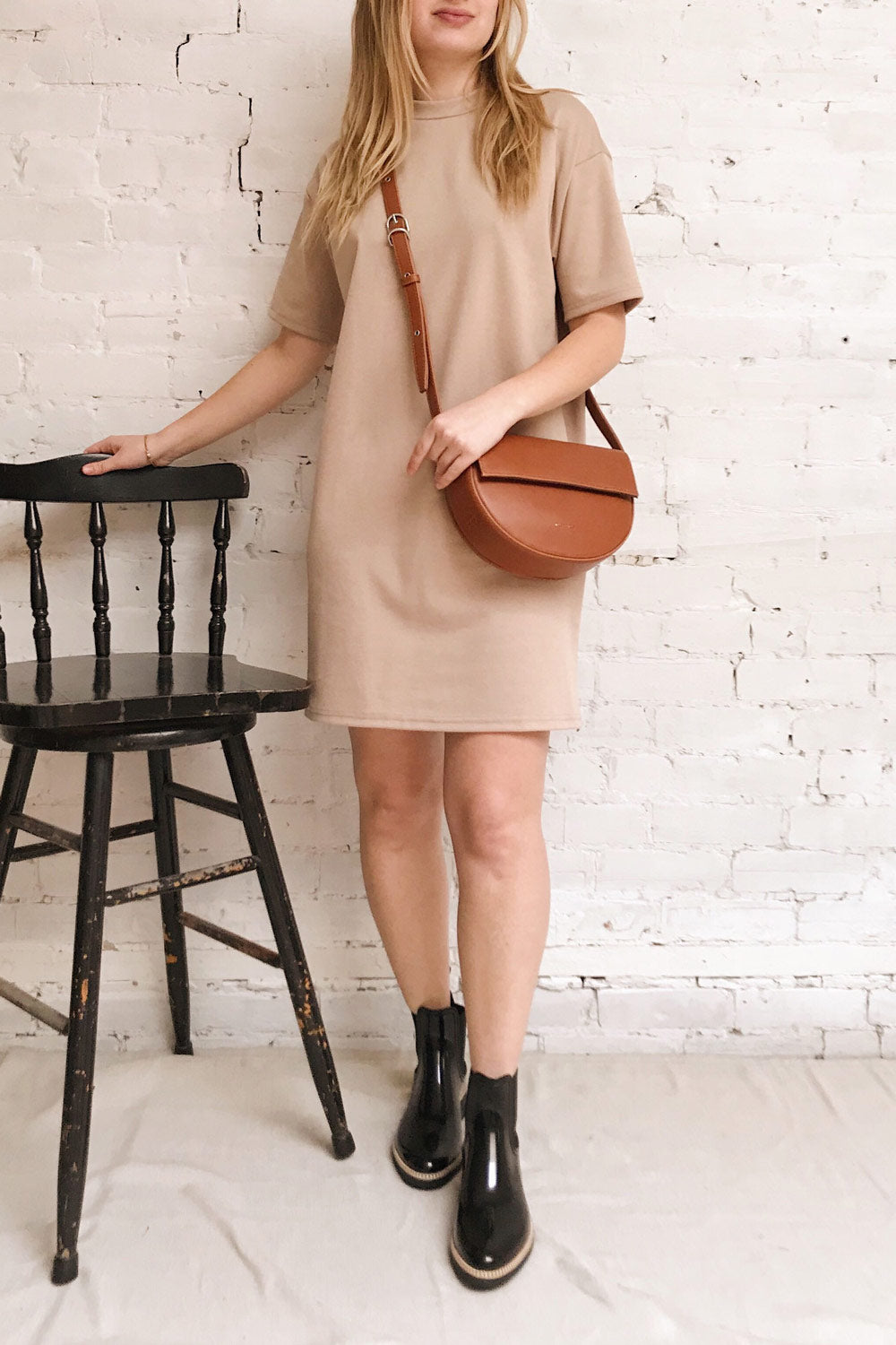 Kilkenny Beige T-Shirt Dress | La petite garçonne on model