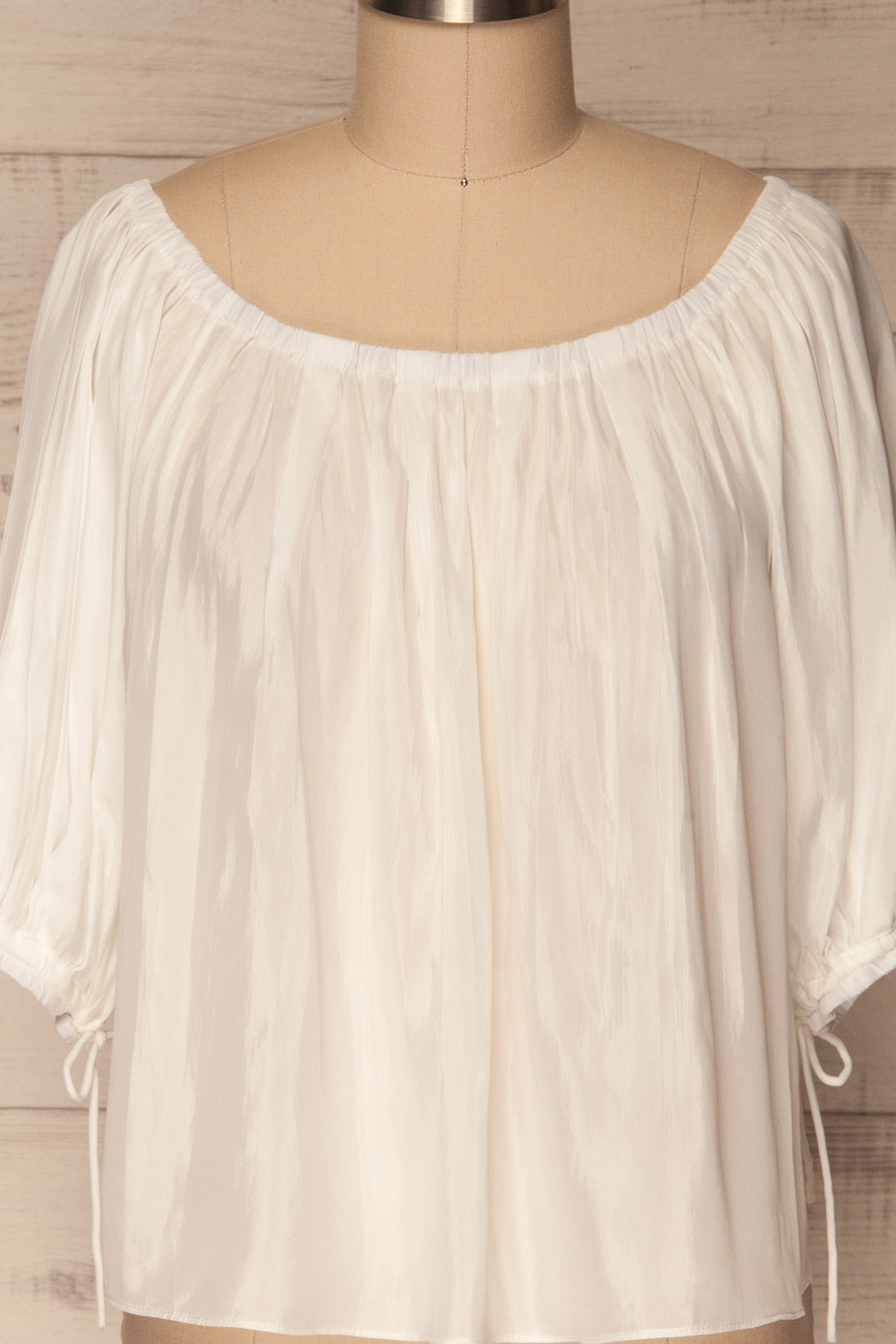 Kimmeria White Off-Shoulder Loose Top | La Petite Garçonne 2