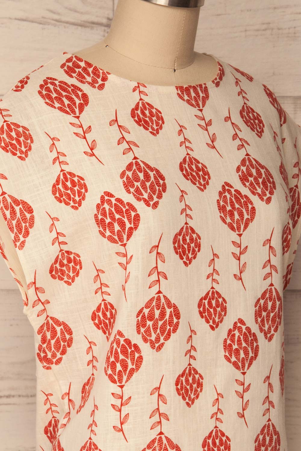 Kivotos Red Floral Pattern Linen Top | La Petite Garçonne 4