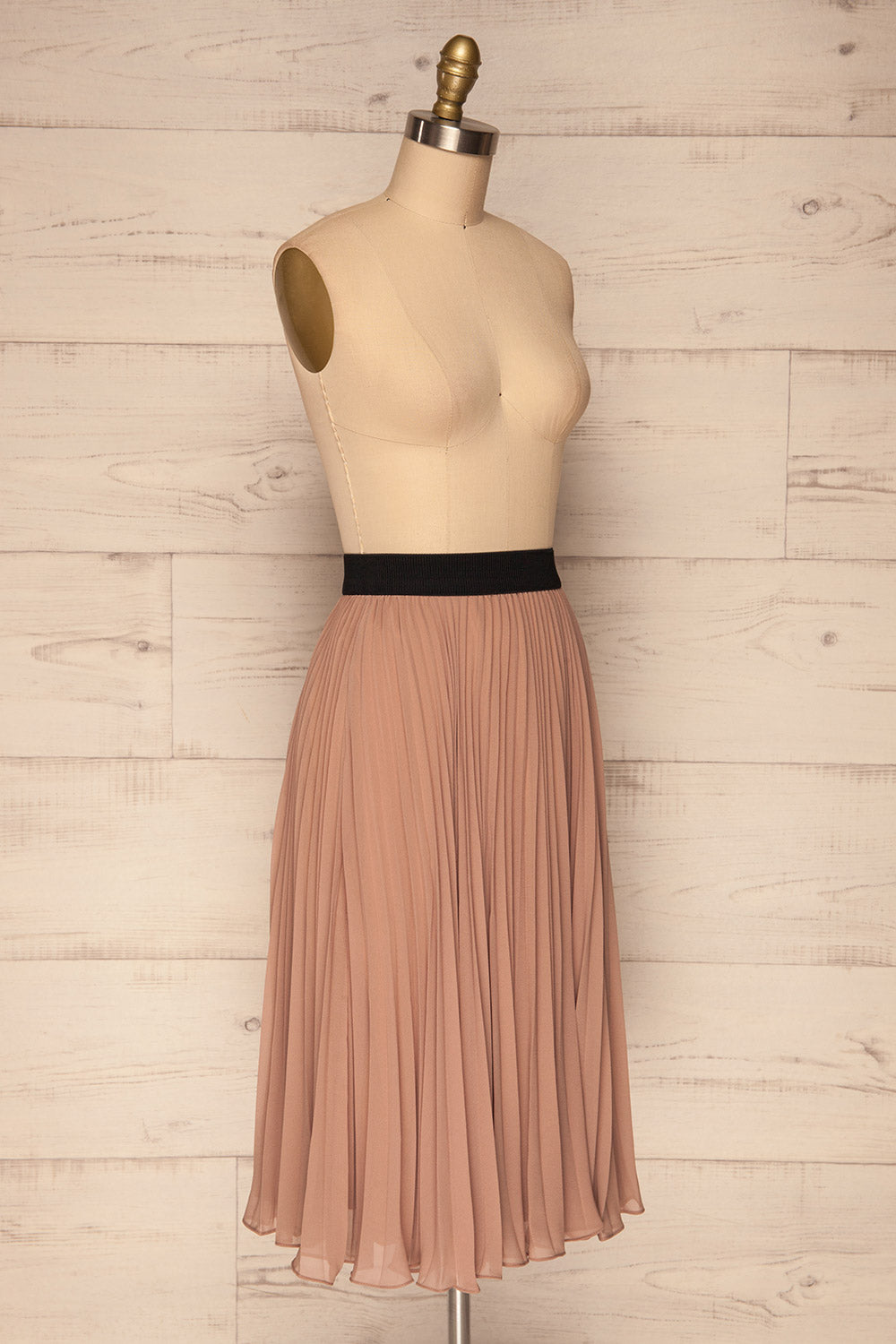 Kornik Sand Beige Pleated Midi Skirt | SIDE VIEW | La Petite Garçonne