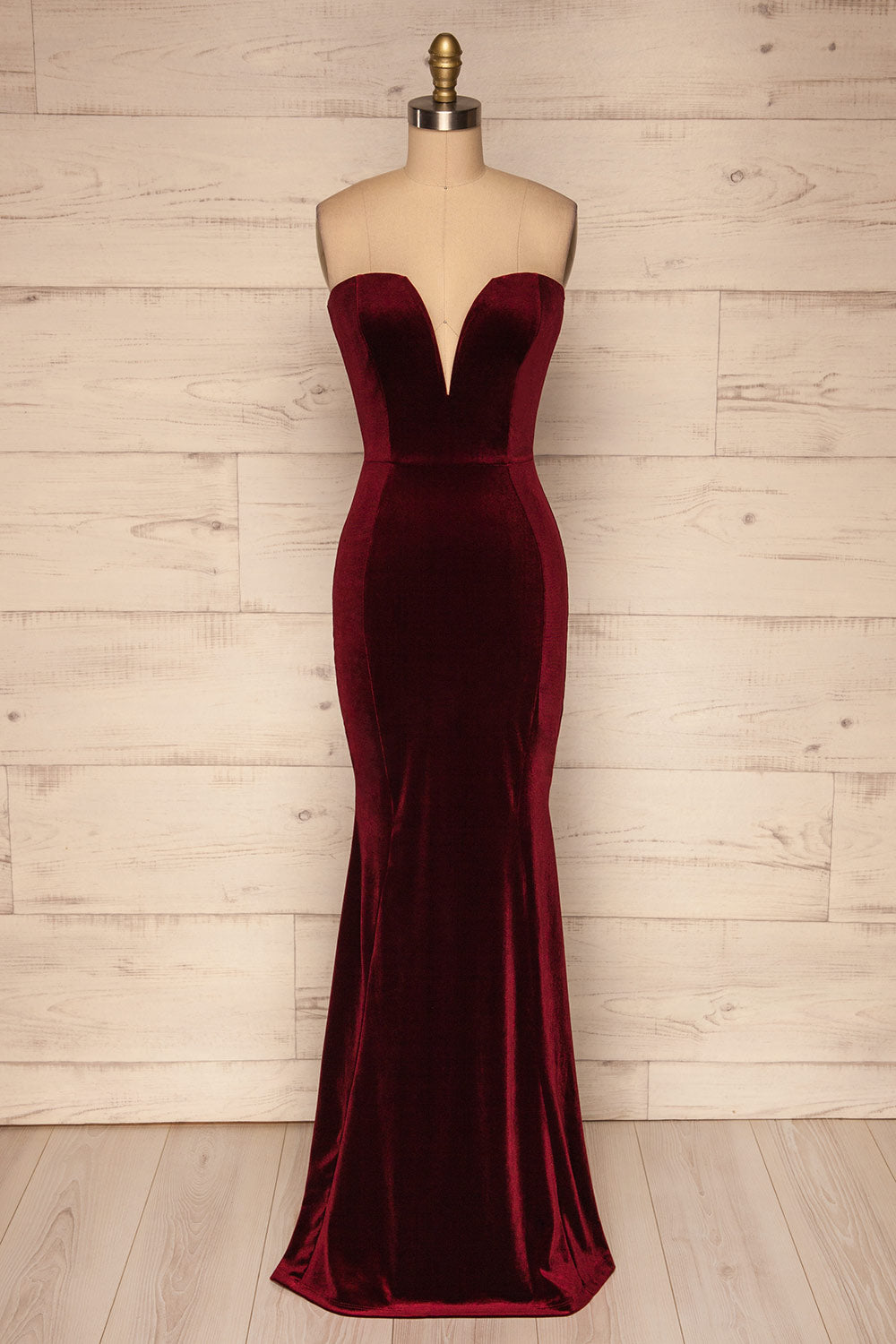 Kubra Burgundy Velvet Maxi Dress | Robe | La Petite Garçonne front view