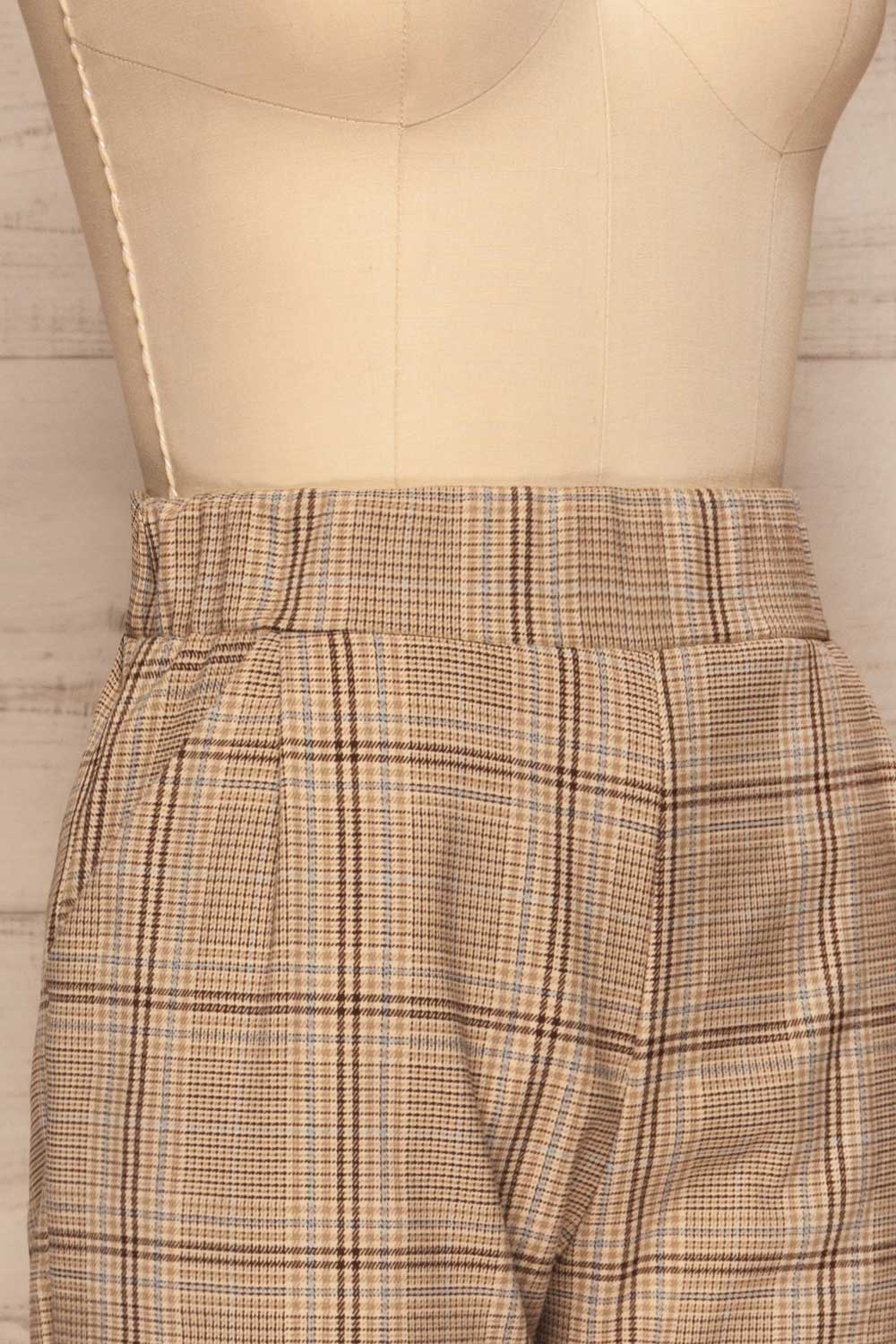 Lara Beige Straight Leg Plaid Pants | La petite garçonne side close up