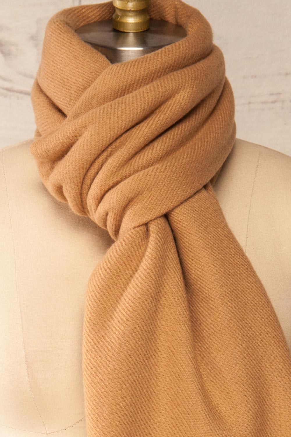 Le Baiser Taupe Soft Knitted Scarf | La petite garçonne cross close-up