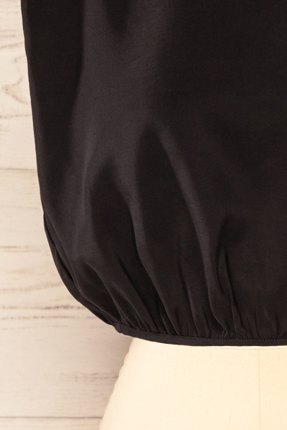 Leon Black Shoulder Pads Crop Top | La petite garçonne bottom