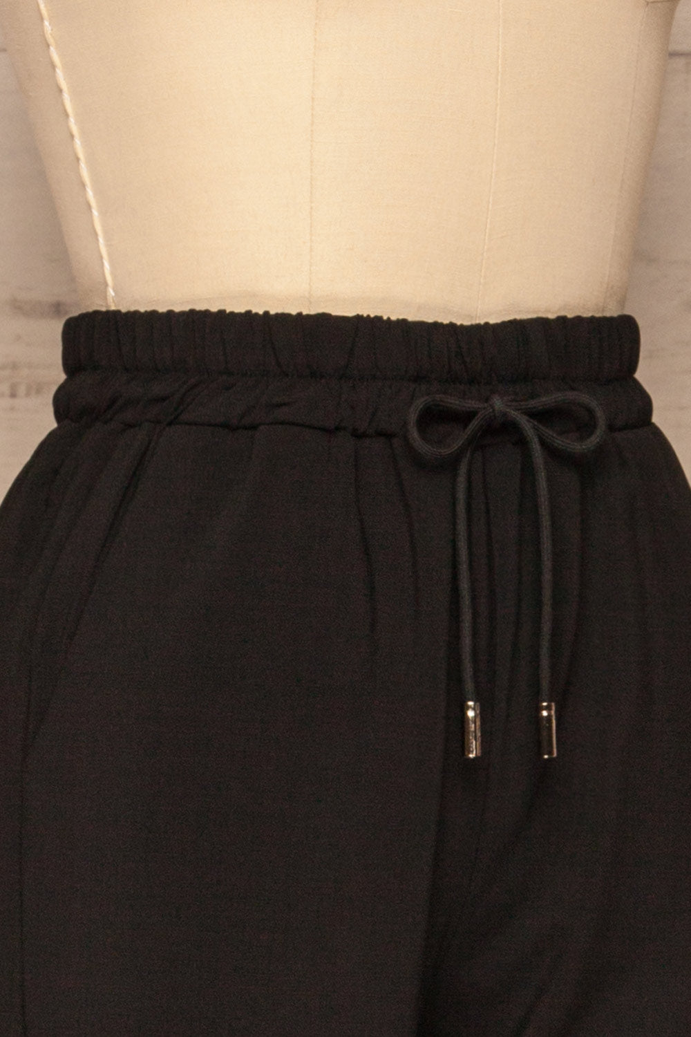 Leporis Black Lightweight Straight Leg Pants | La Petite Garçonne side close-up