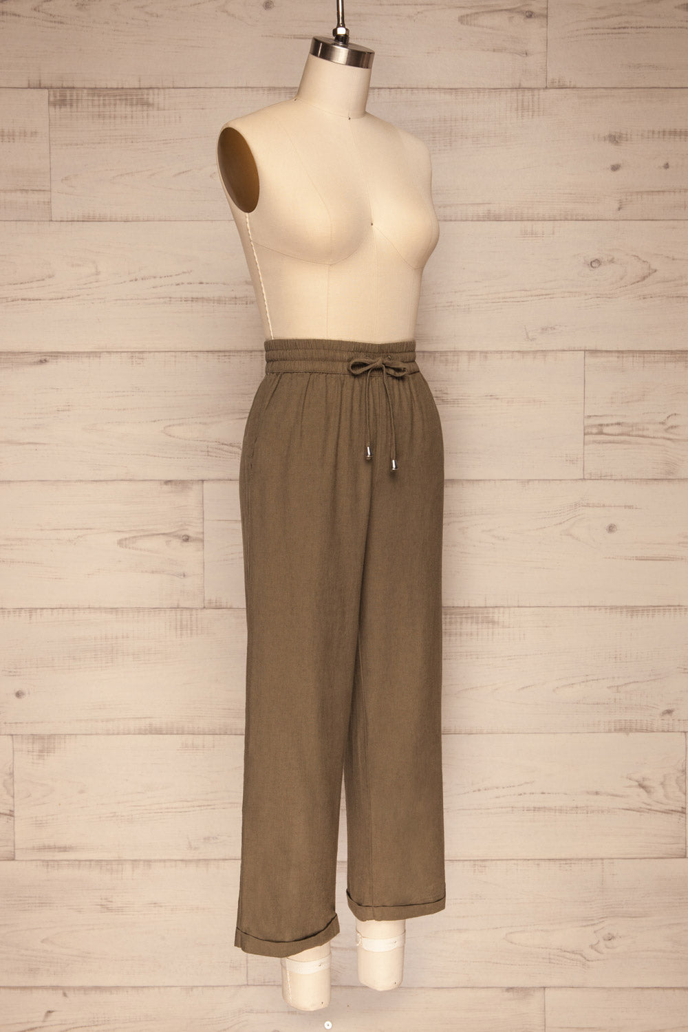 Lobez Green Wide Leg Pants w/ Pockets | La petite garçonne side view