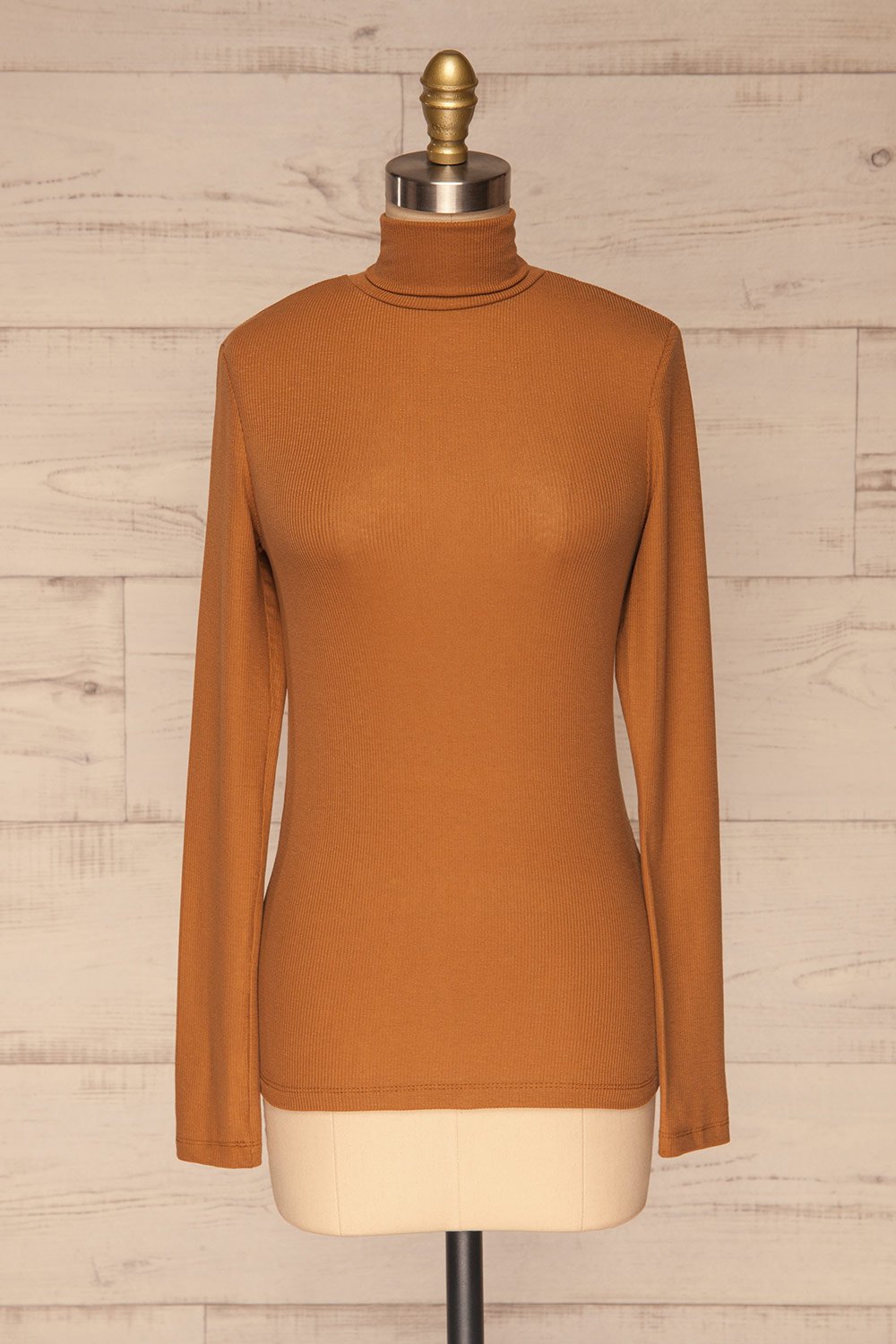 Loksa Brown Turtleneck | Col Roulé Brun front view | La Petite Garçonne