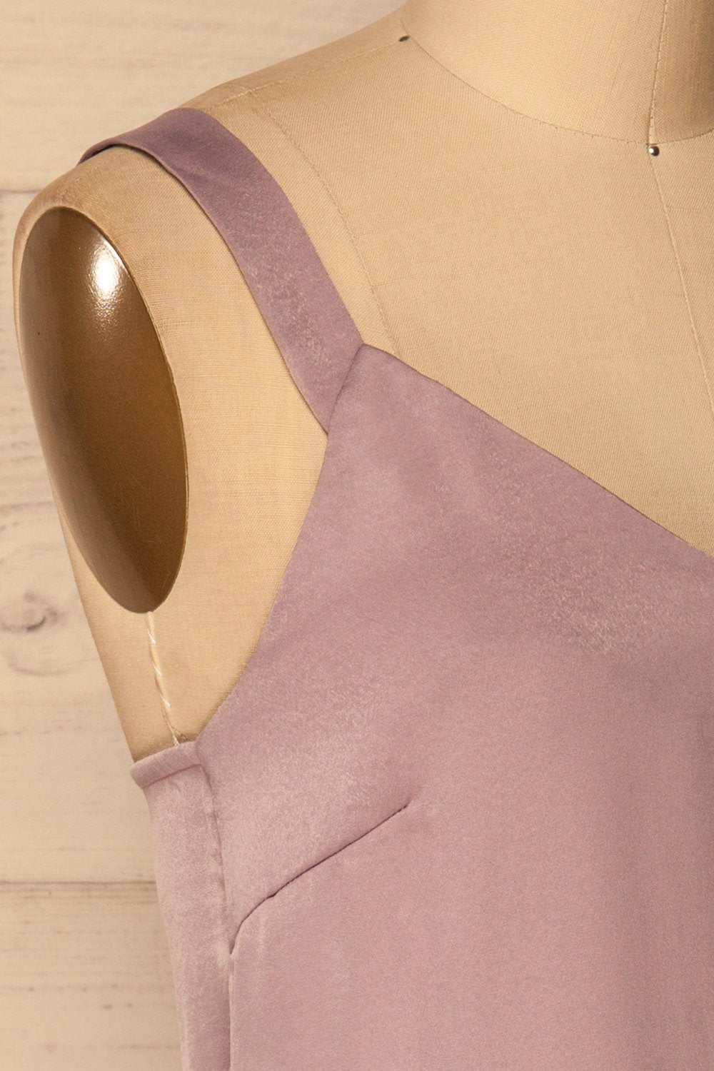Louros Lilac V Neck Camisole | La Petite Garçonne