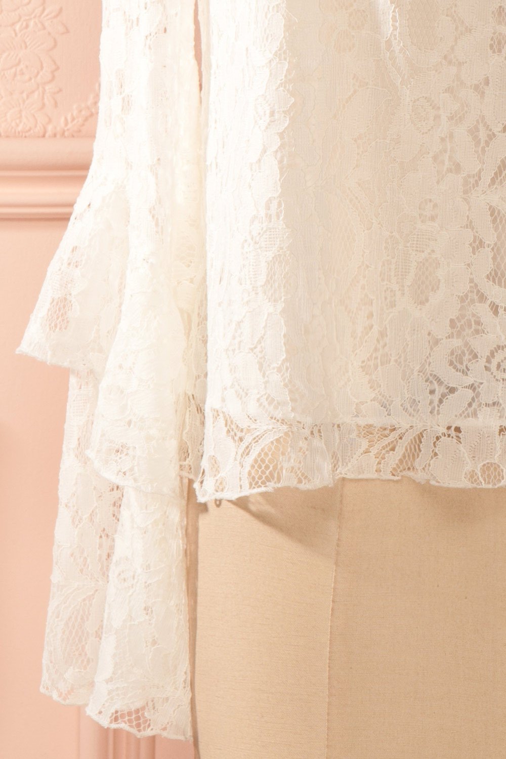 Lynnie Light - White lace ruffled blouse 7