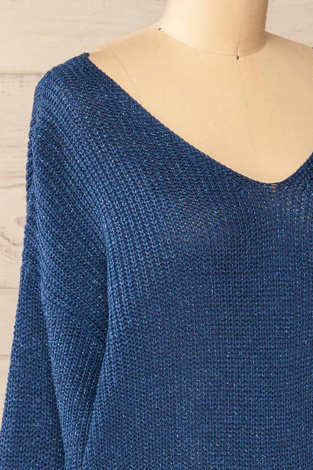 Miechow Ocean Blue V-Neck Knitted Sweater | La petite garçonne side close-up