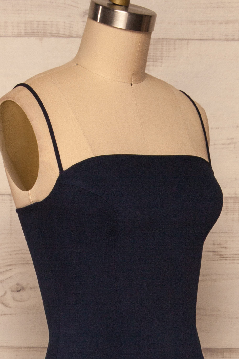 Milena Navy Mermaid Gown | Robe side close up | La Petite Garçonne Chpt. 2