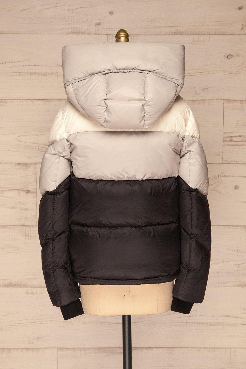 Milvina Black & White Coat | Manteau back view | La Petite Garçonne