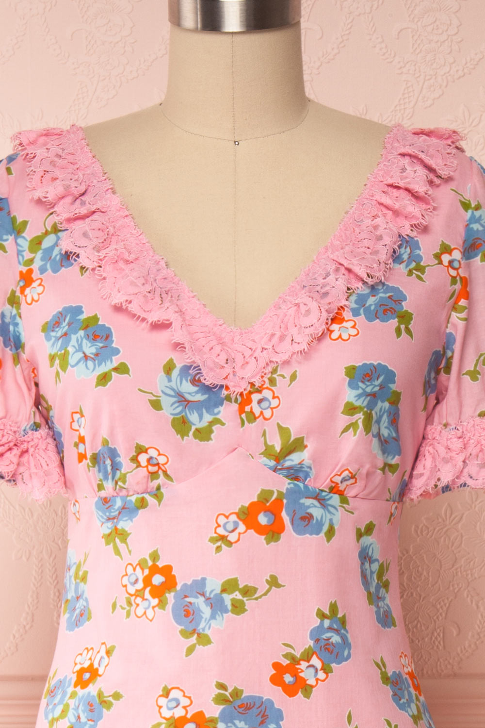 Mondina Pink Floral Short Sleeve Maxi Dress front close up | Boutique 1861