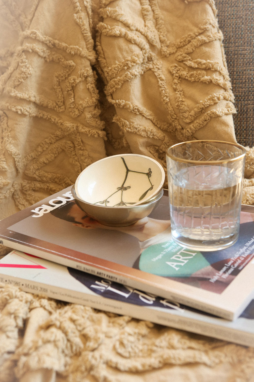 Bai Cha Clear Textured Glass