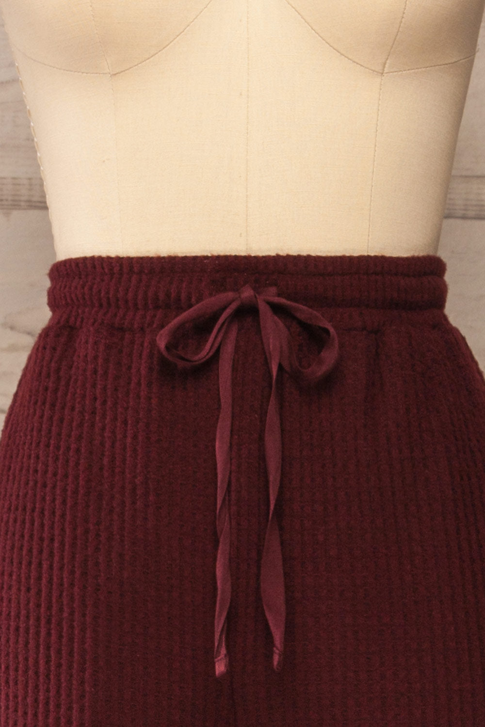 Morag Burgundy Knit Drawstring Joggers | La petite garçonne front close-up